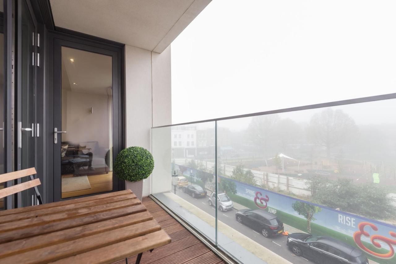 Portobello Apt With Floor-To-Ceiling Views Лондон Экстерьер фото